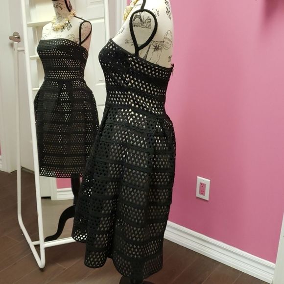 NWOT 💕💕Mystic Black Stretch Lace Dress Size M - Picture 4 of 14